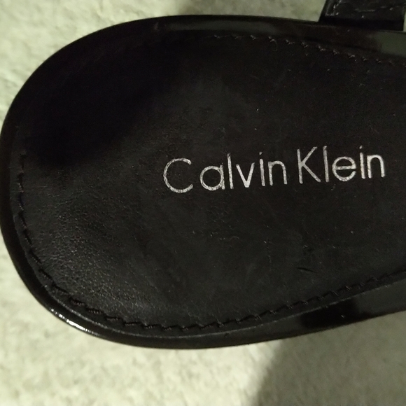 BRAND NEW Calvin Klein Wedge Sandals - Picture 5 of 5